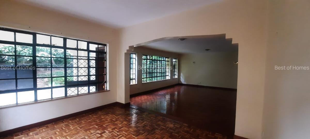 4 Bed Townhouse with En Suite in Lavington - 10