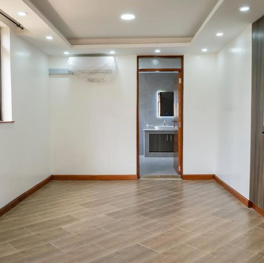 5 Bed Townhouse with En Suite at Shanzu Rd - 14