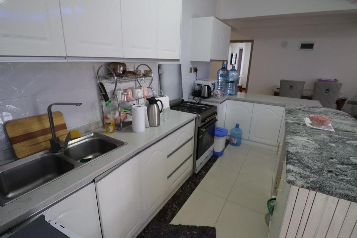 Serviced 3 Bed Apartment with En Suite in Kilimani - 2