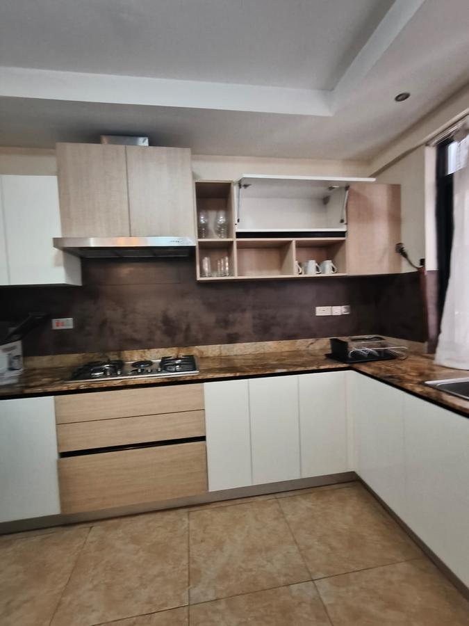 Serviced 3 Bed Apartment with En Suite at River Side Drive - 15