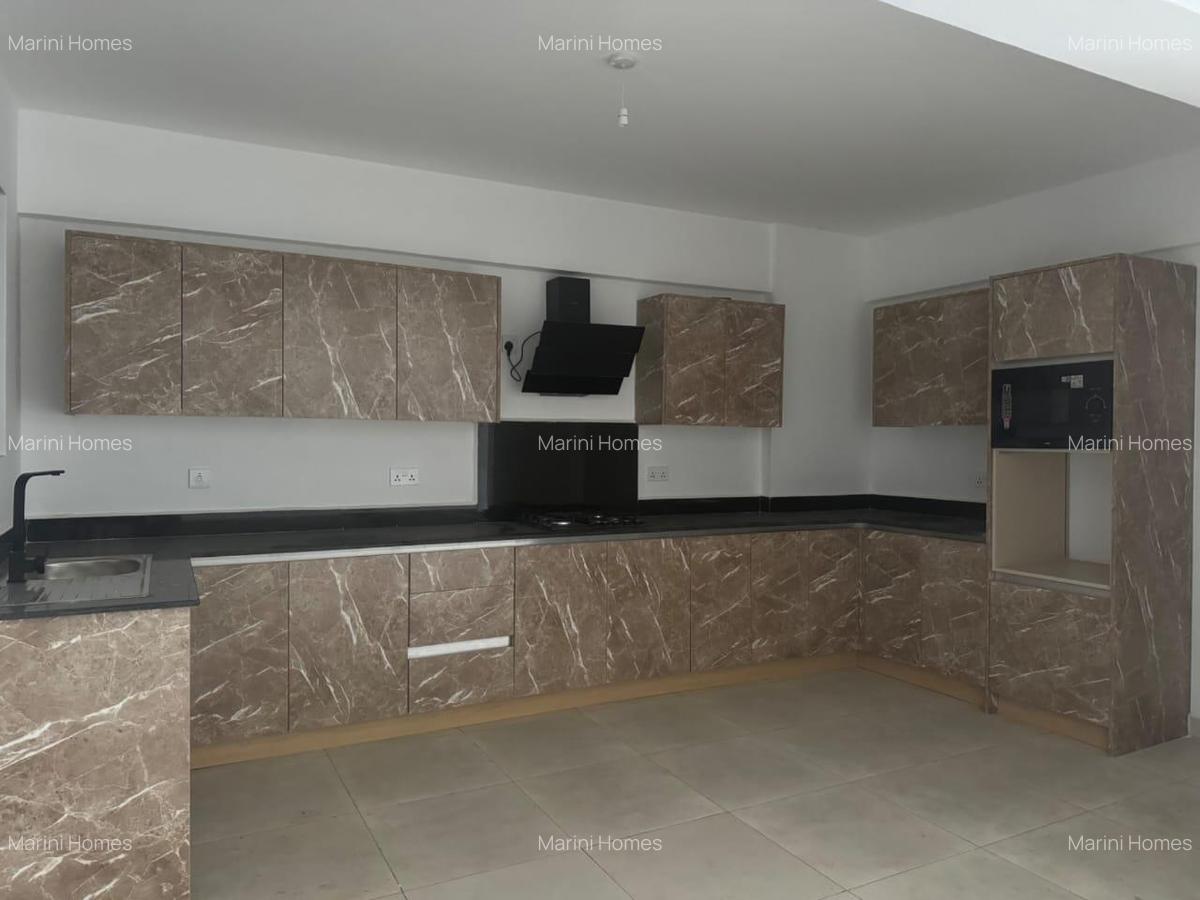 3 Bed Apartment with En Suite in Westlands Area - 4