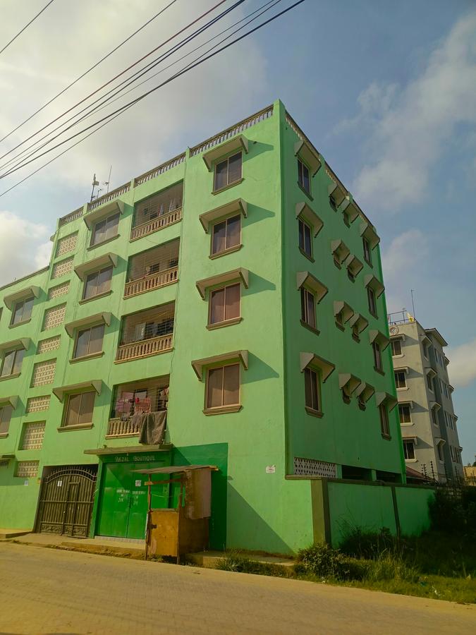 Serviced 10 Bed Apartment with En Suite at Utange - 6