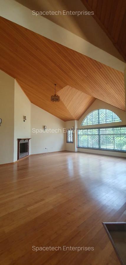 5 Bed House with En Suite in Runda - 10