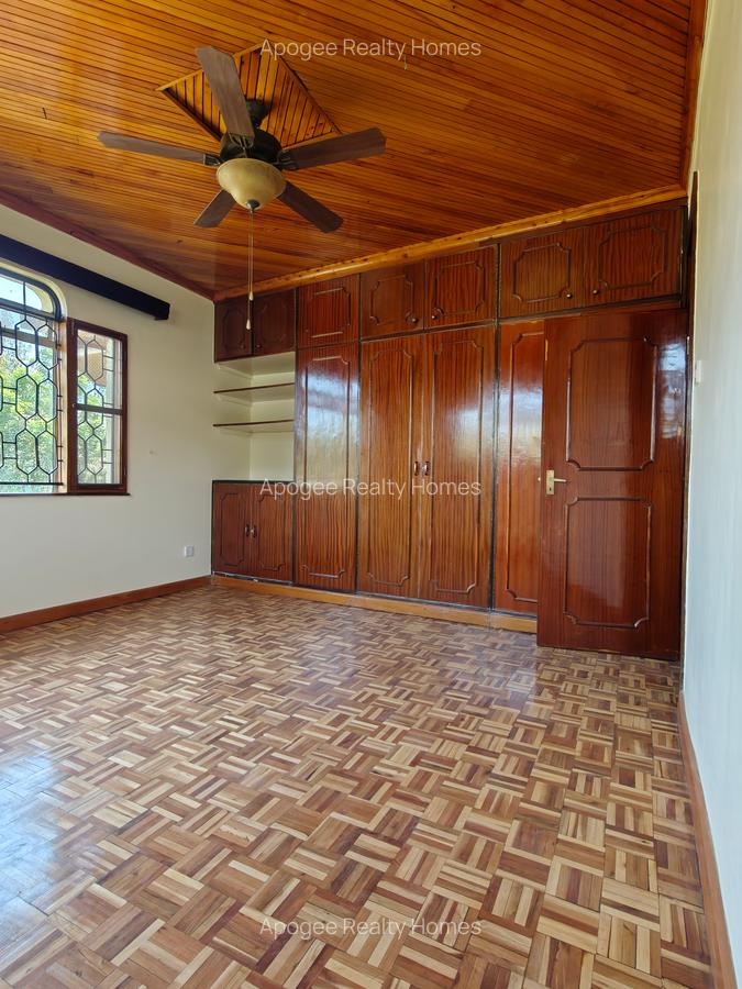 4 Bed House with En Suite at Runda - 7