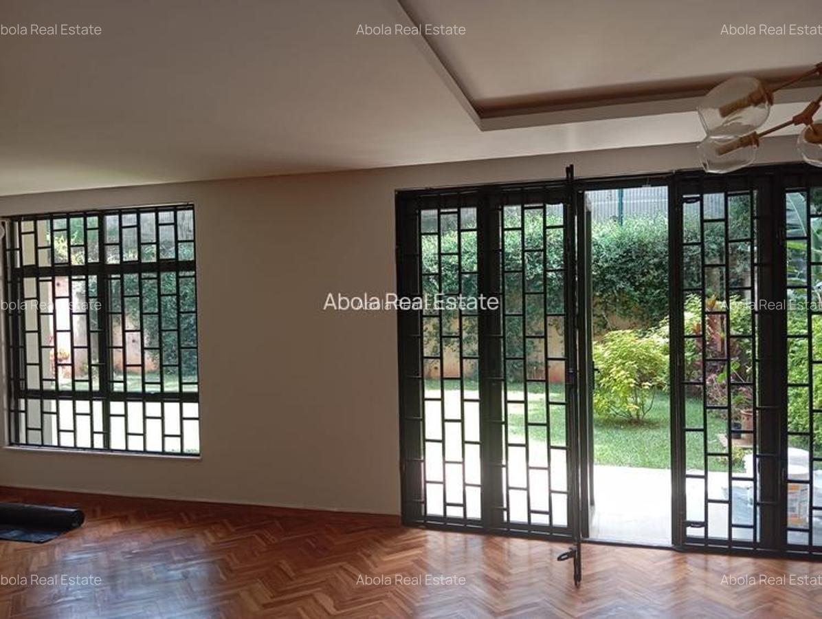 4 Bed Villa with En Suite in Gigiri - 8