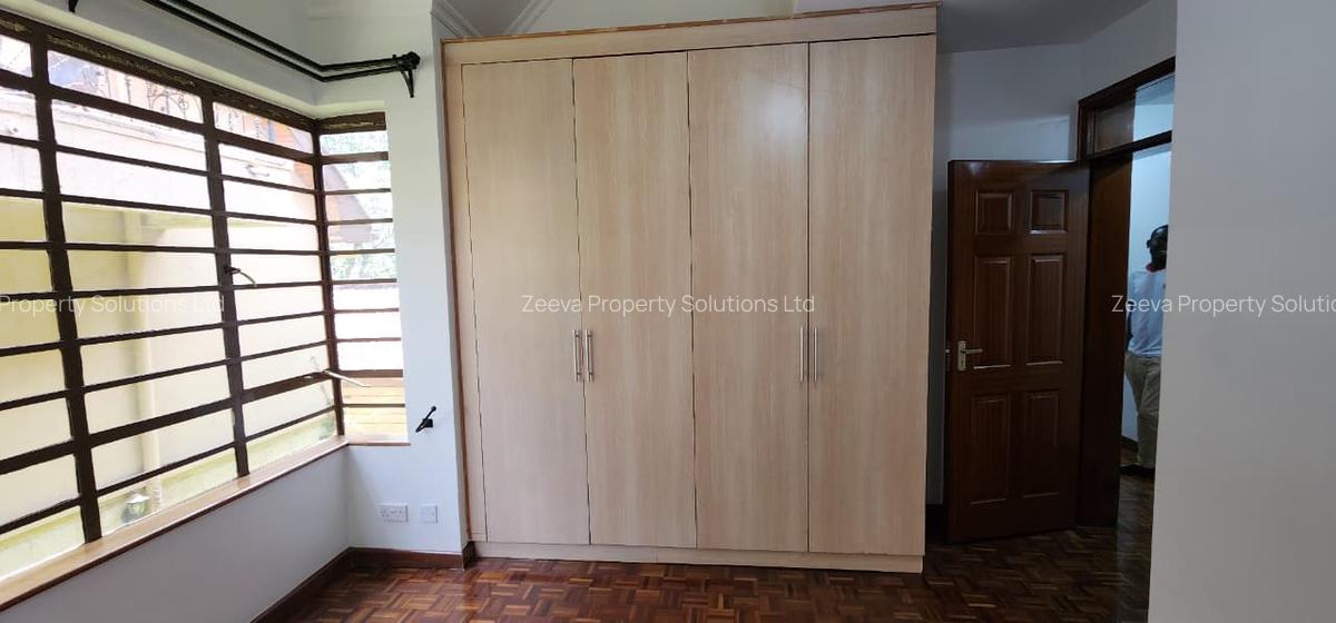 3 Bed Apartment with En Suite in Lavington - 5