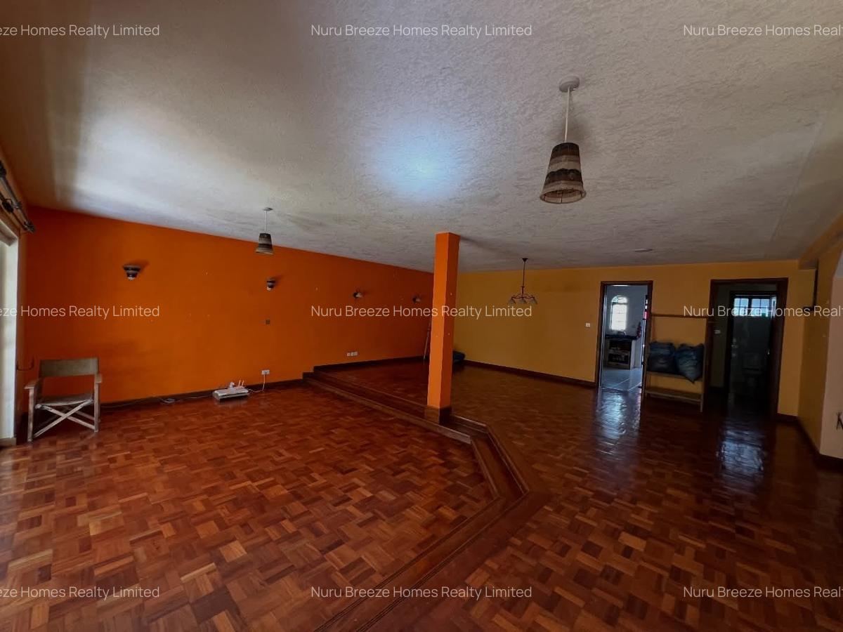 4 Bed Townhouse with En Suite in Westlands Area - 2