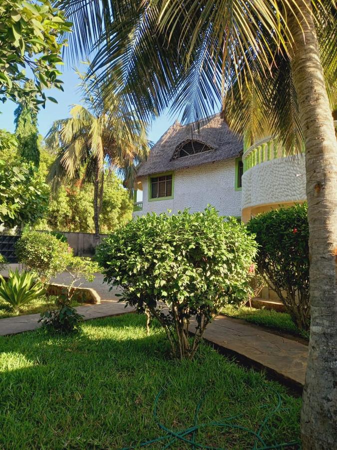 3 Bed Villa with En Suite in Diani - 3