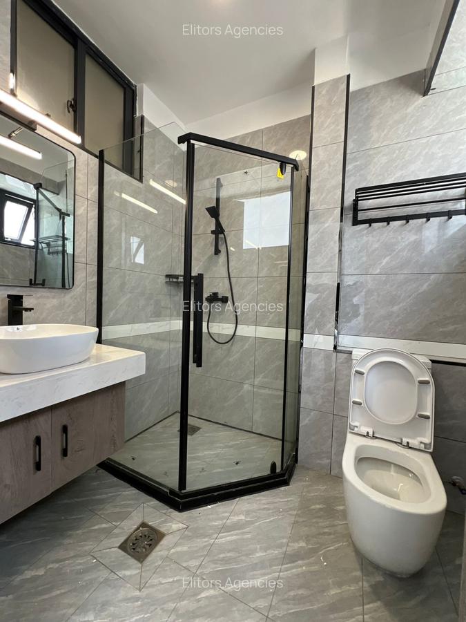 4 Bed Apartment with En Suite at Othaya Road - 11