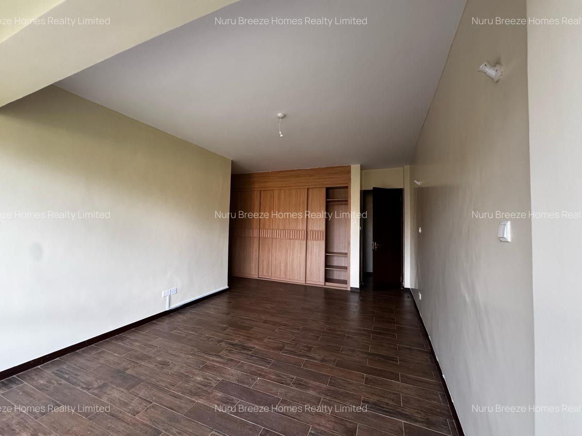 3 Bed Apartment with En Suite in General Mathenge - 11