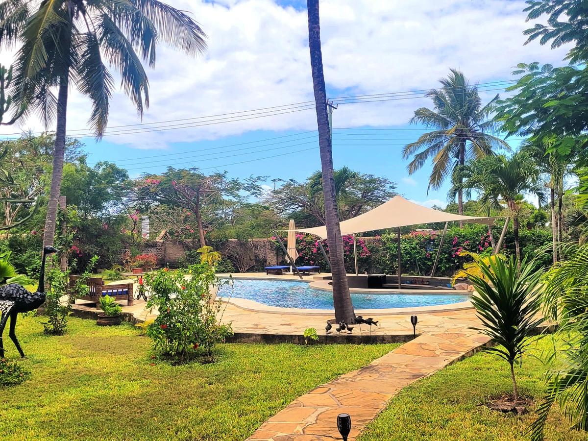 4 Bed Villa with En Suite in Diani - 5