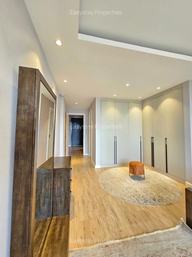 Furnished 3 Bed Apartment with En Suite in Brookside - 5