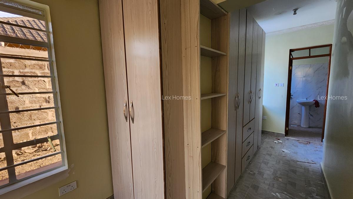 3 Bed House with En Suite at Rimpa - 11