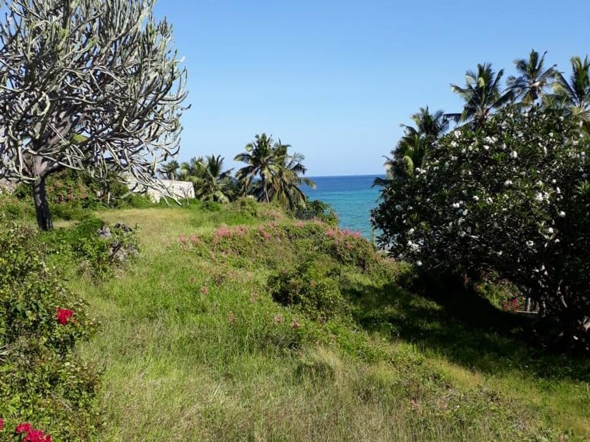 16,188 m² Land in Nyali Area - 3