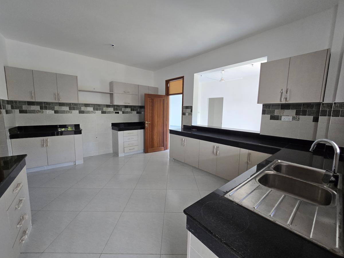 3 Bed Apartment with En Suite in Nyali Area - 7