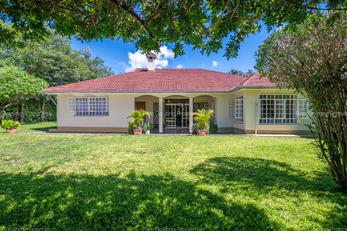 4 Bed Villa at Korompoi - 6