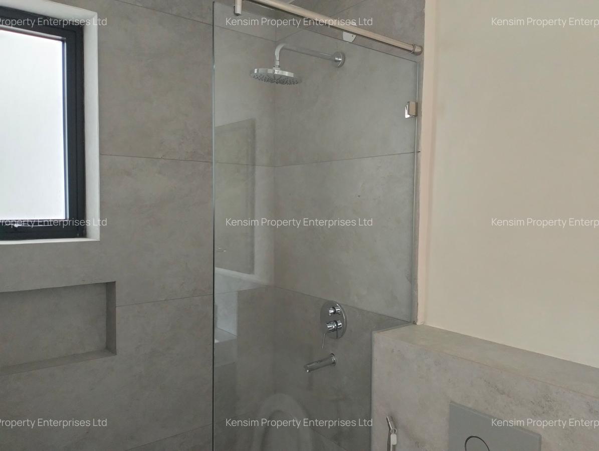 3 Bed Apartment with En Suite in Spring Valley - 17
