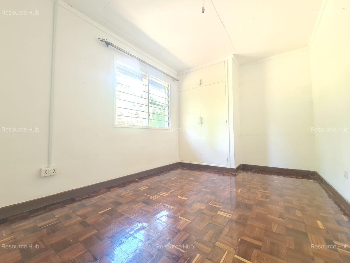 4 Bed House with En Suite at Loresho - 14