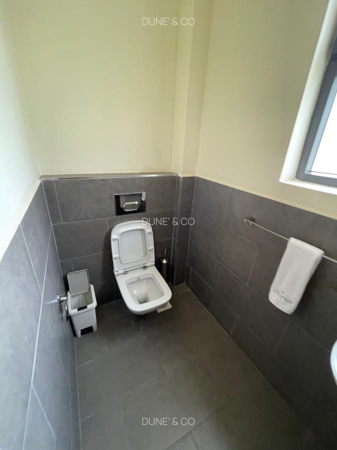 Serviced 2 Bed Apartment with En Suite in Spring Valley - 10