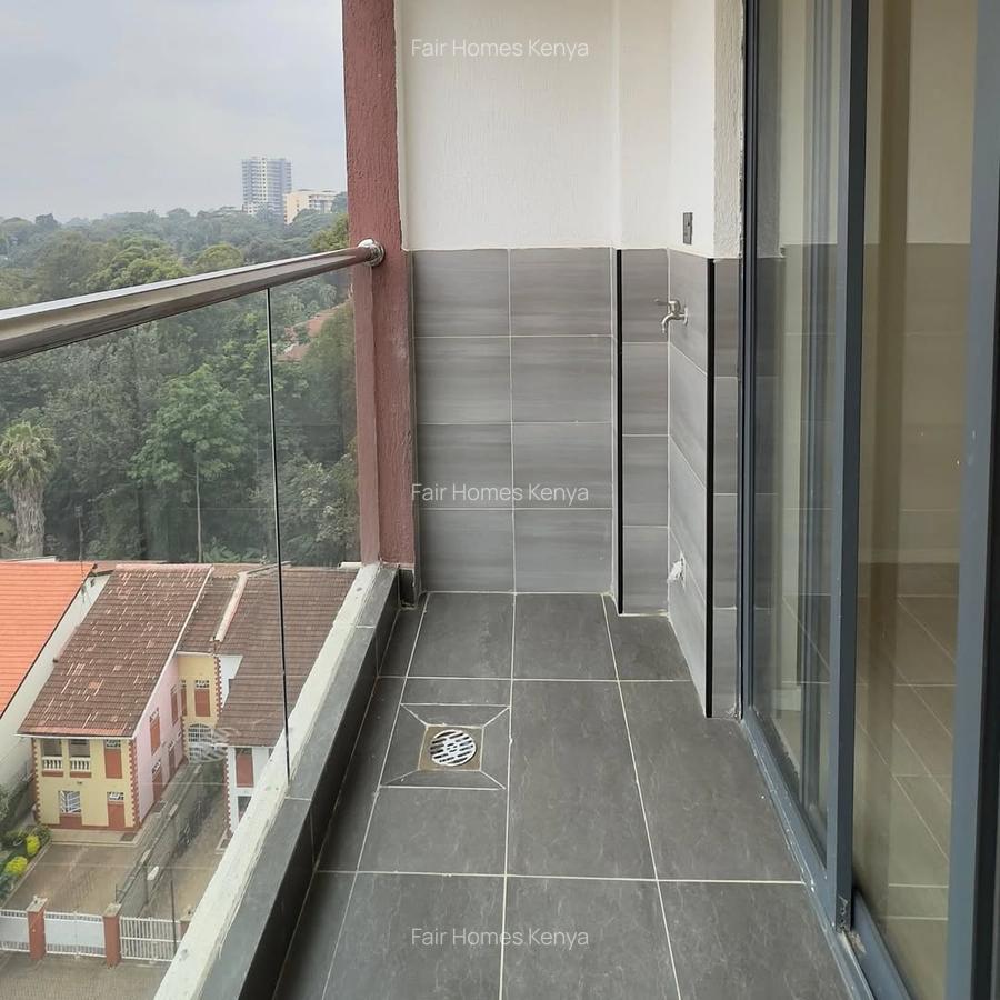 2 Bed Apartment with En Suite at Hatheru Road - 7
