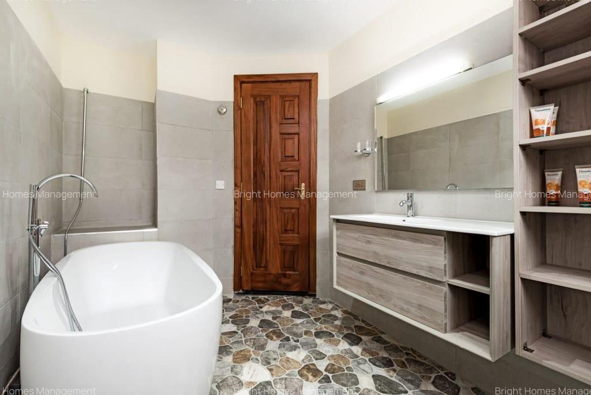 Furnished 4 Bed Apartment with En Suite in Kileleshwa - 9