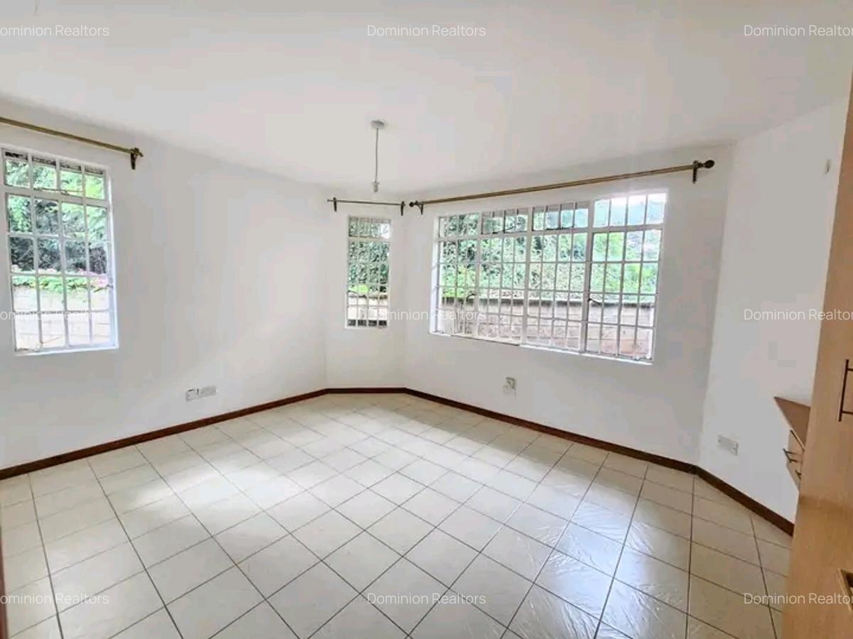 4 Bed Townhouse with En Suite in Westlands Area - 4