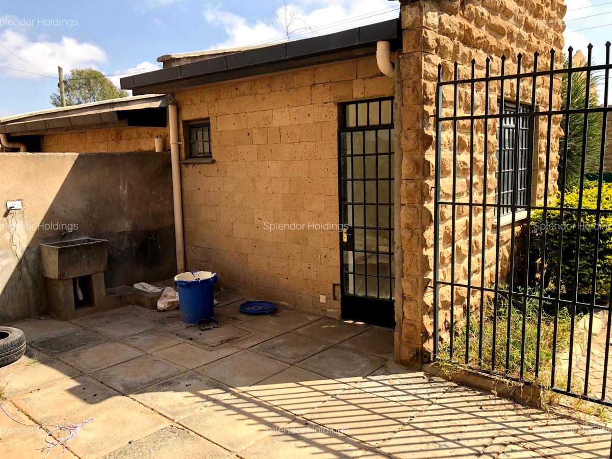 3 Bed Apartment with En Suite in Kitengela - 17