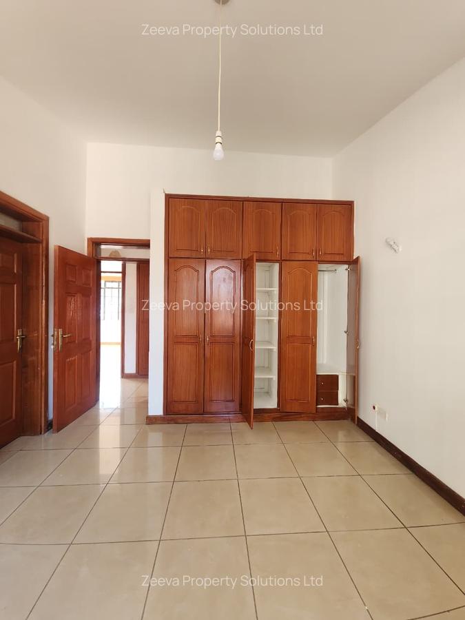 2 Bed Apartment with En Suite in Westlands Area - 11