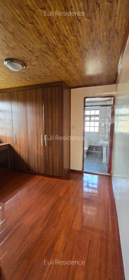 6 Bed Townhouse with En Suite at Ruaka Rd - 14