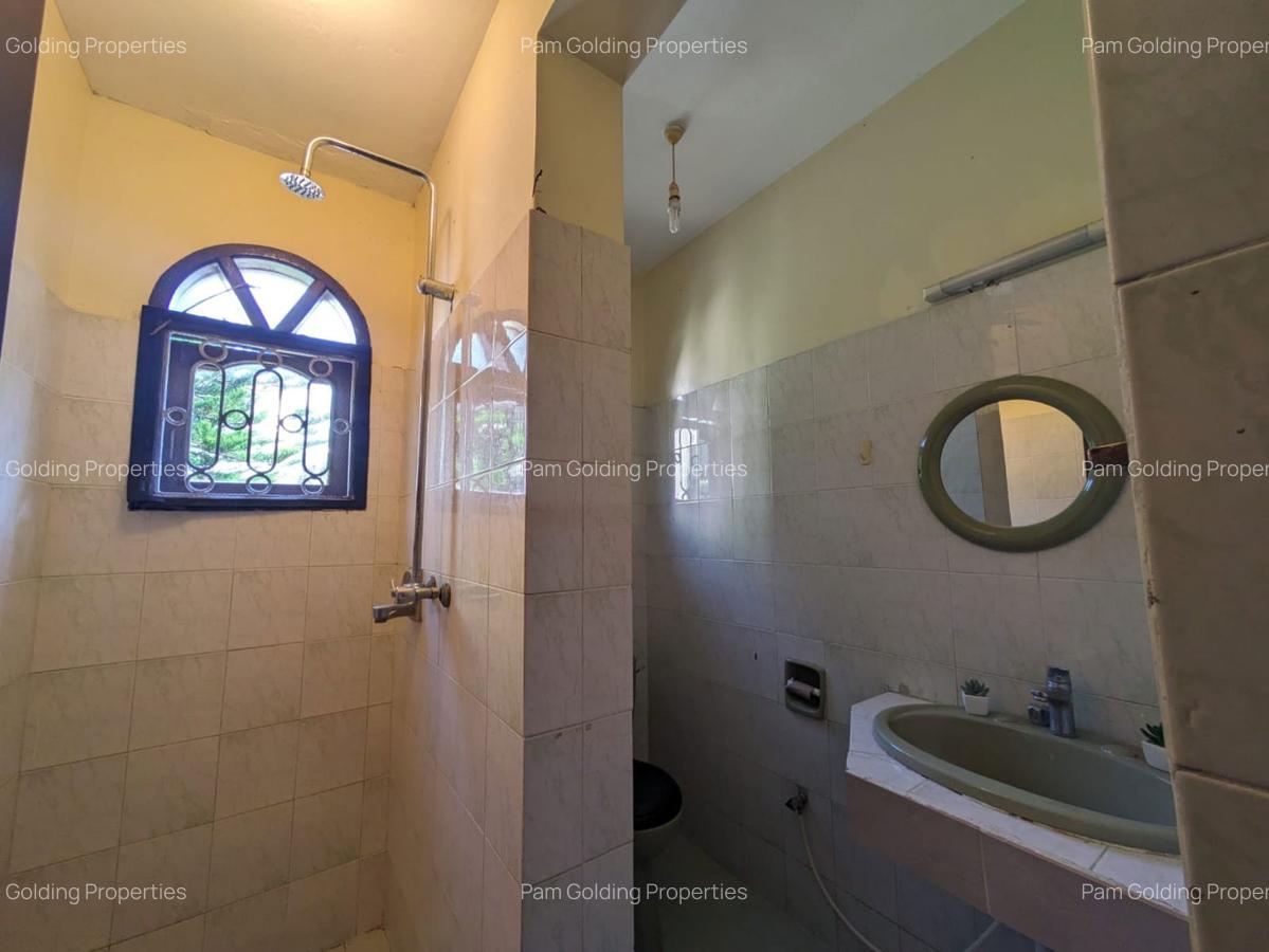 4 Bed Townhouse with En Suite in Nyali Area - 18