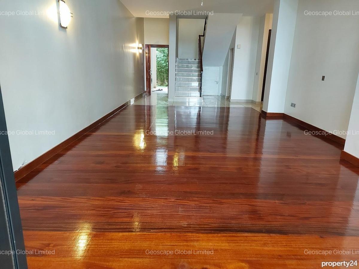 3 Bed Apartment with En Suite in Westlands Area - 18