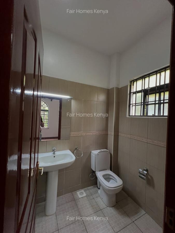 5 Bed Townhouse with En Suite at Kitisuru - 12