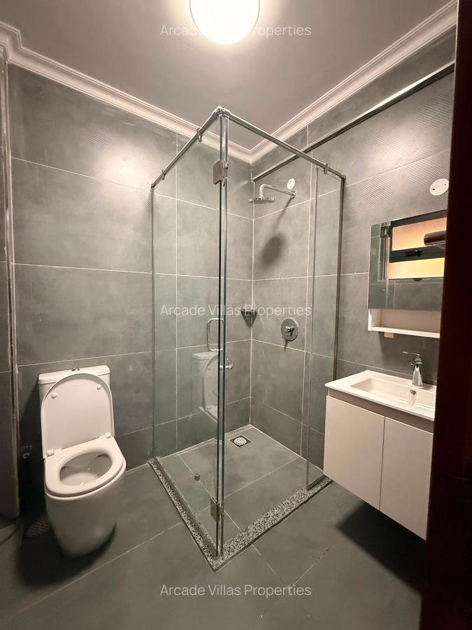 4 Bed Apartment with En Suite in Kilimani - 11