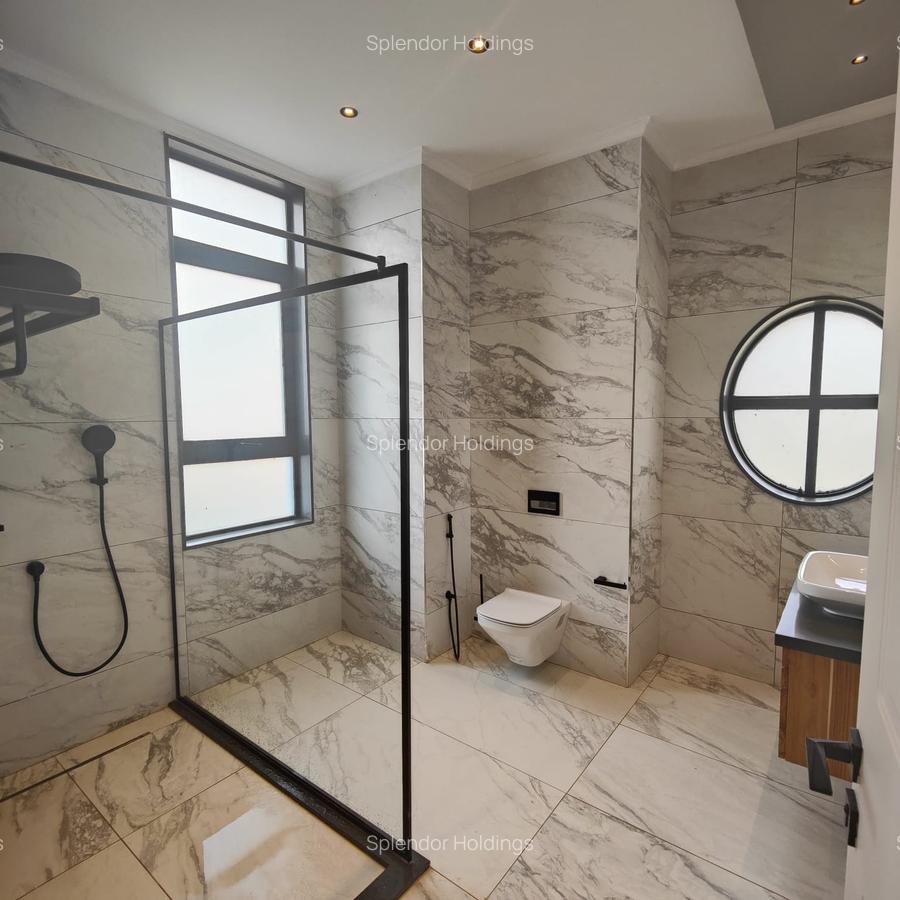 5 Bed Villa with En Suite in Loresho - 19