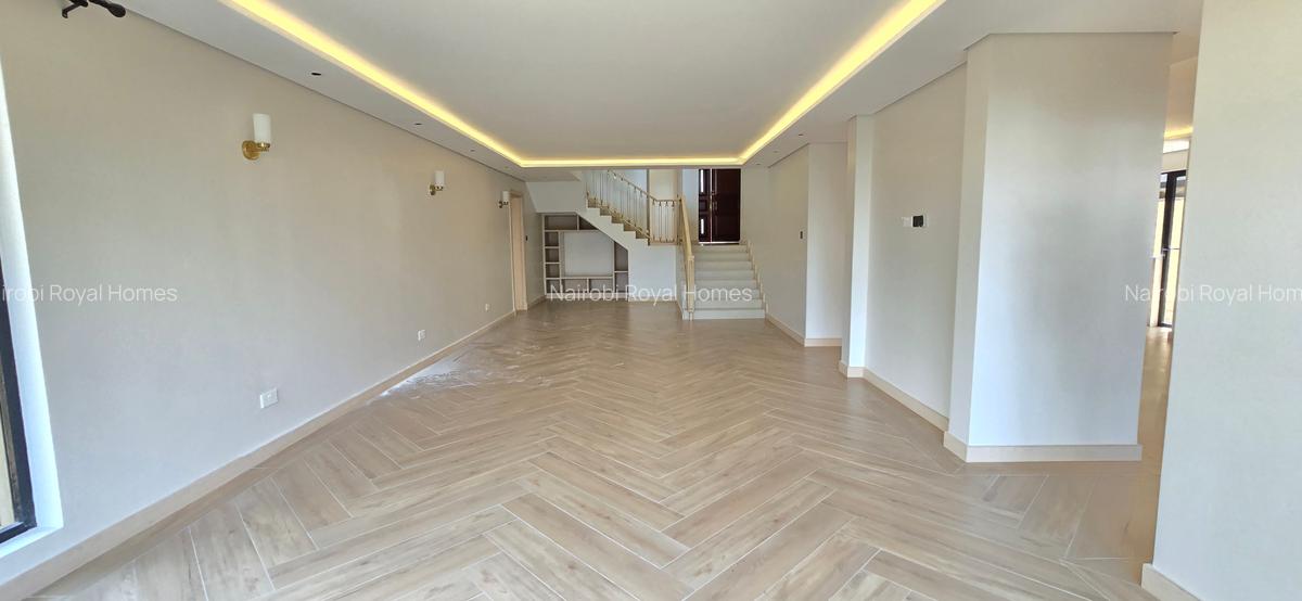 5 Bed Townhouse with En Suite at Lavington Green - 10