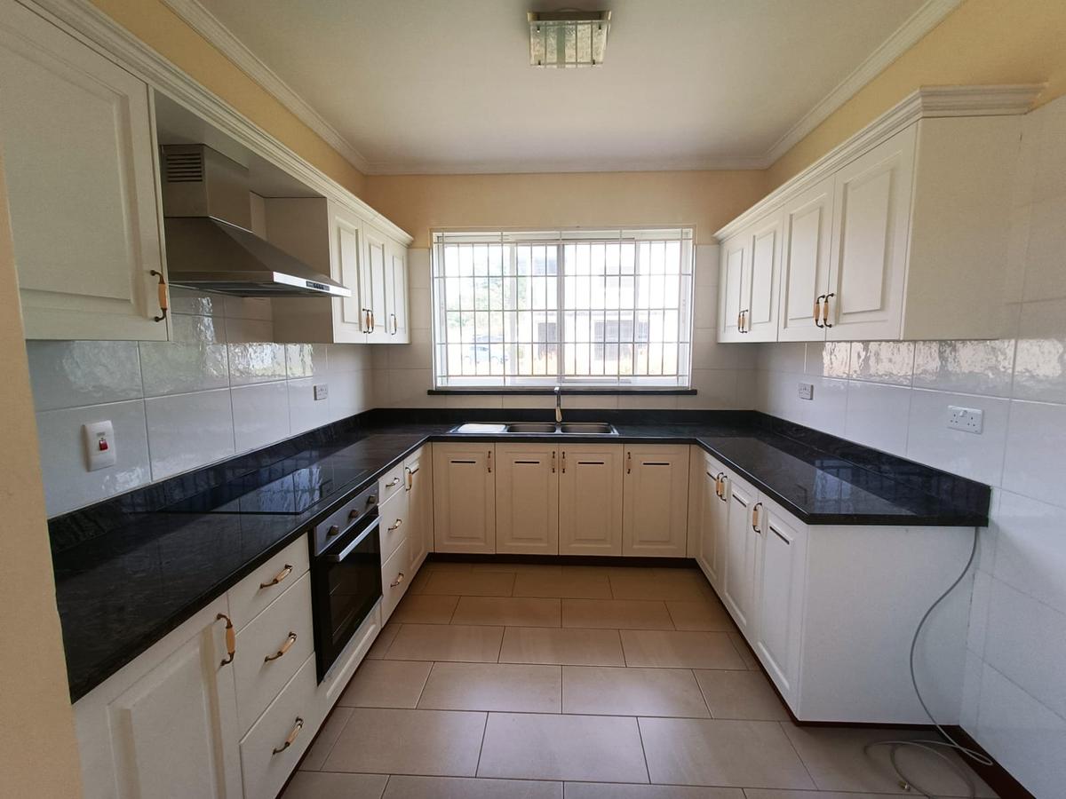 2 Bed House with En Suite in Runda - 7