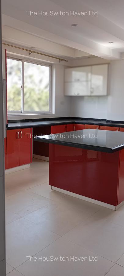 3 Bed Apartment with En Suite at Off Raphta Road - 5