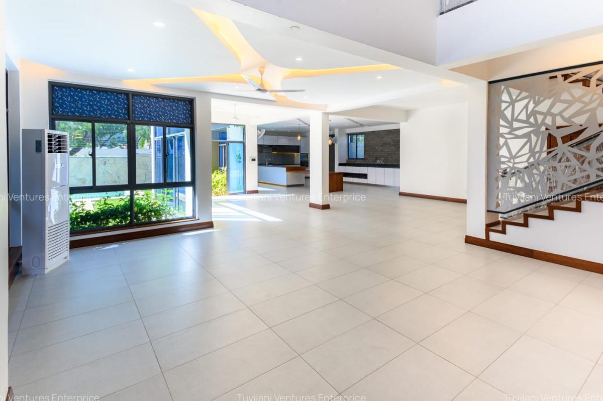 4 Bed Villa with En Suite at Nyali Mombasa - 16