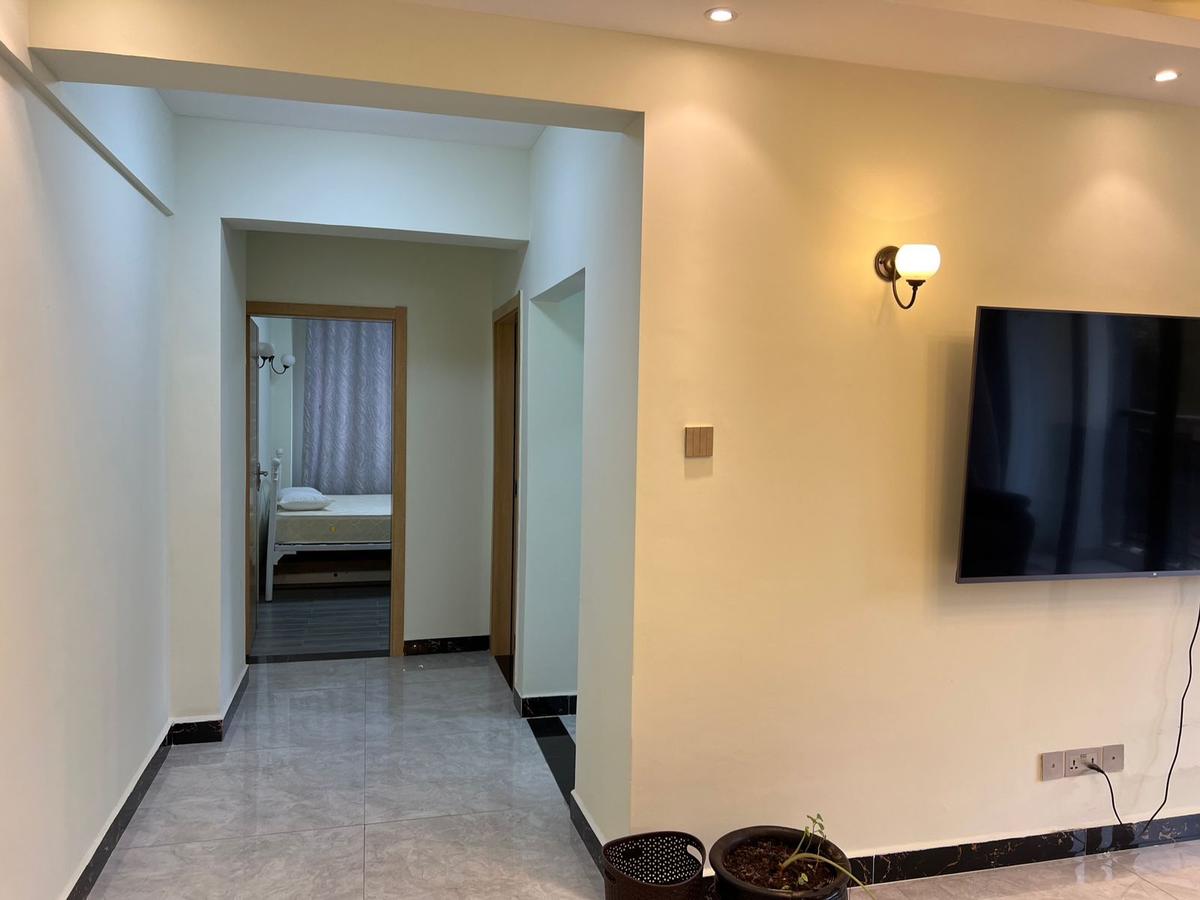 Serviced 2 Bed Apartment with En Suite at Othaya Rd - 15