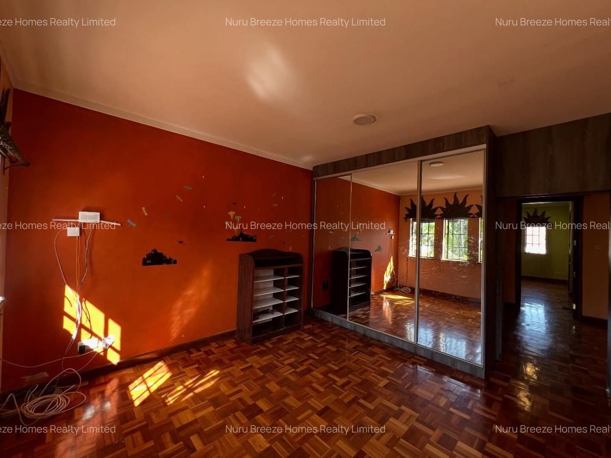 4 Bed Townhouse with En Suite in Westlands Area - 11