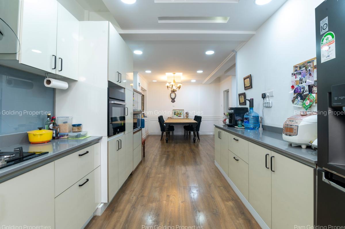 3 Bed Apartment with En Suite at Southpark Road - 7