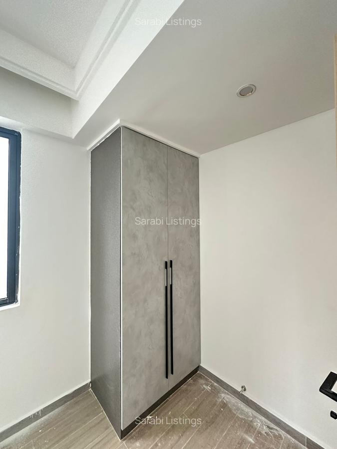 3 Bed Apartment with En Suite in Riverside - 5