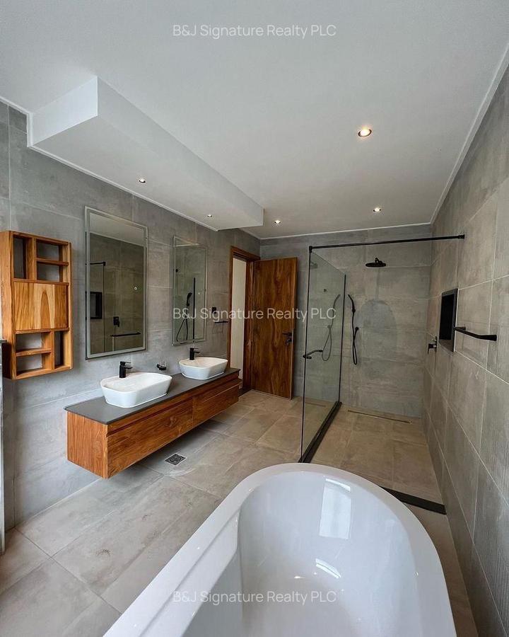 4 Bed Apartment with En Suite in Westlands Area - 6