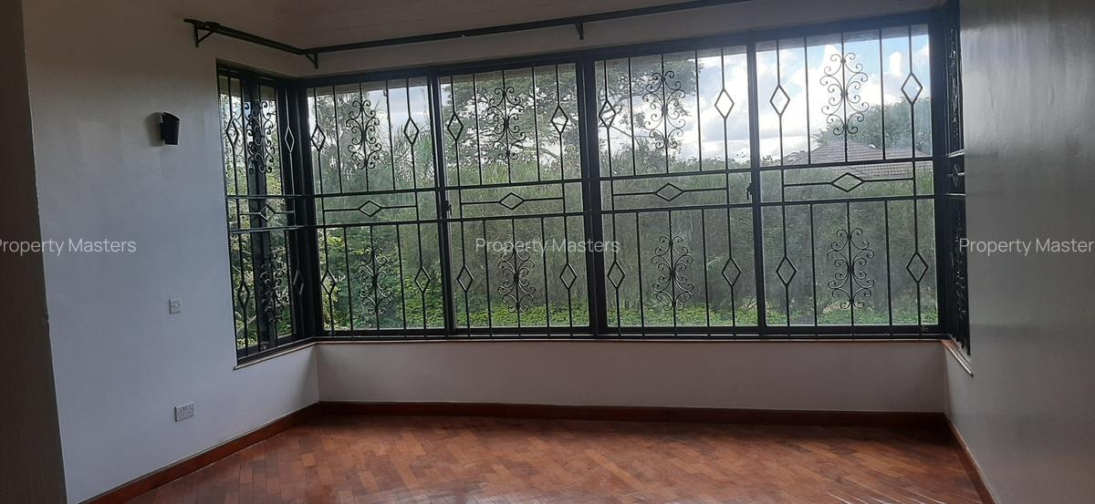 4 Bed Villa with En Suite at Ridgeways - 19