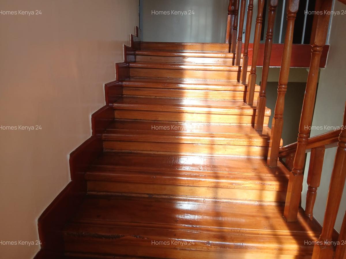 6 Bed House in Runda - 15