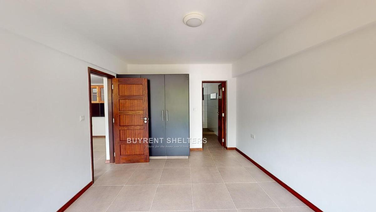 2 Bed Apartment with En Suite at Riverside - 17