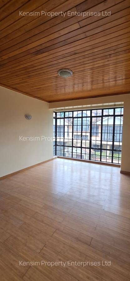 5 Bed Townhouse with En Suite in Lavington - 9