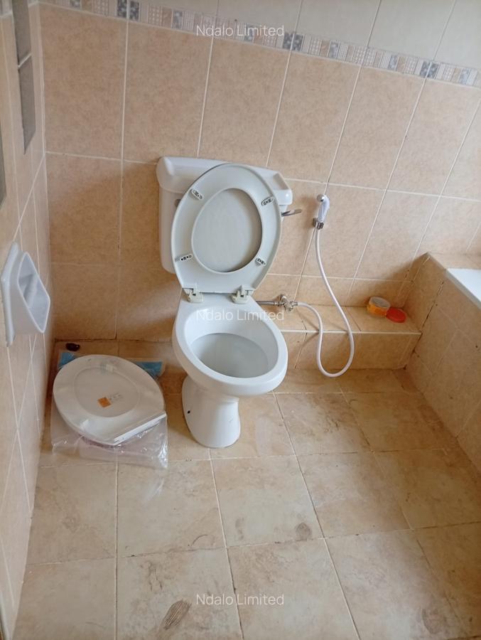 4 Bed Townhouse with En Suite at Lavington - 19