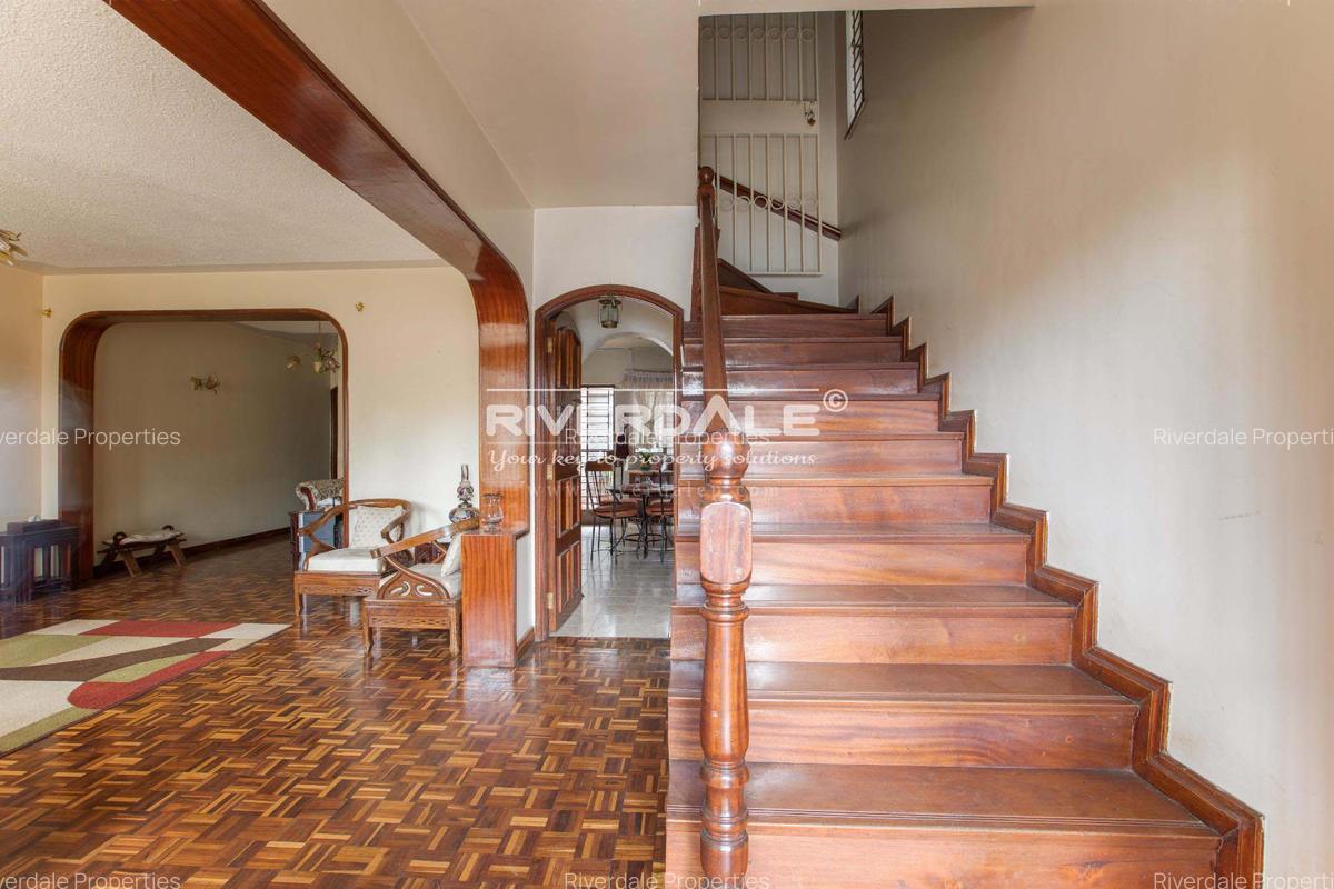 4 Bed Townhouse with En Suite in Westlands Area - 5