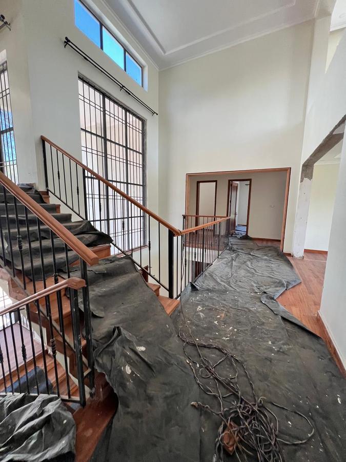 6 Bed Villa with Swimming Pool in Loresho - 16